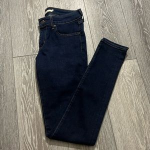 Levi’s Dark denim 711 skinny jeans